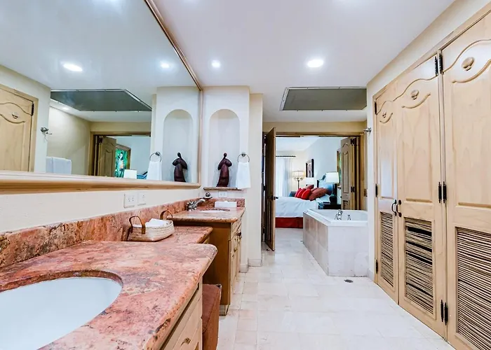 Apartment Cabo Oceanfront Luxury With Amenities